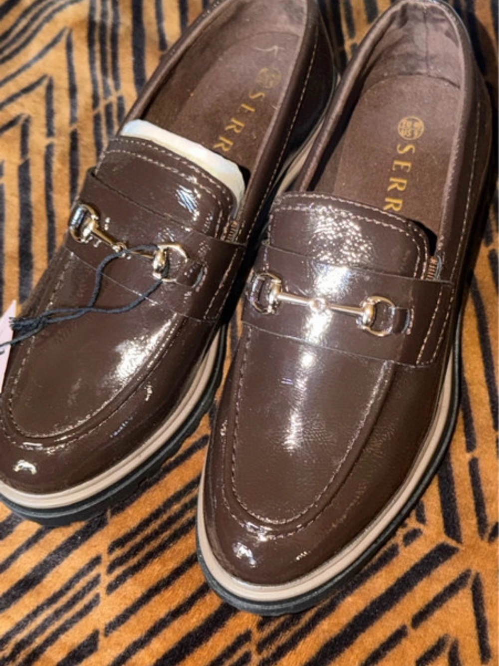 Women’s shoes